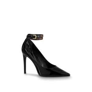 Louis Vuitton Call Back Pumps